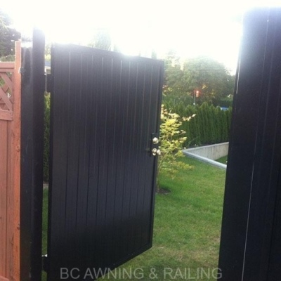 Private_gate2